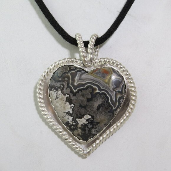 Mexican Lace Agate Cabochon Heart Shape Sterling Silver Pendant - Picture 1 of 6